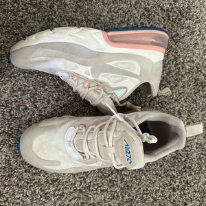 Nike react tennis shoes